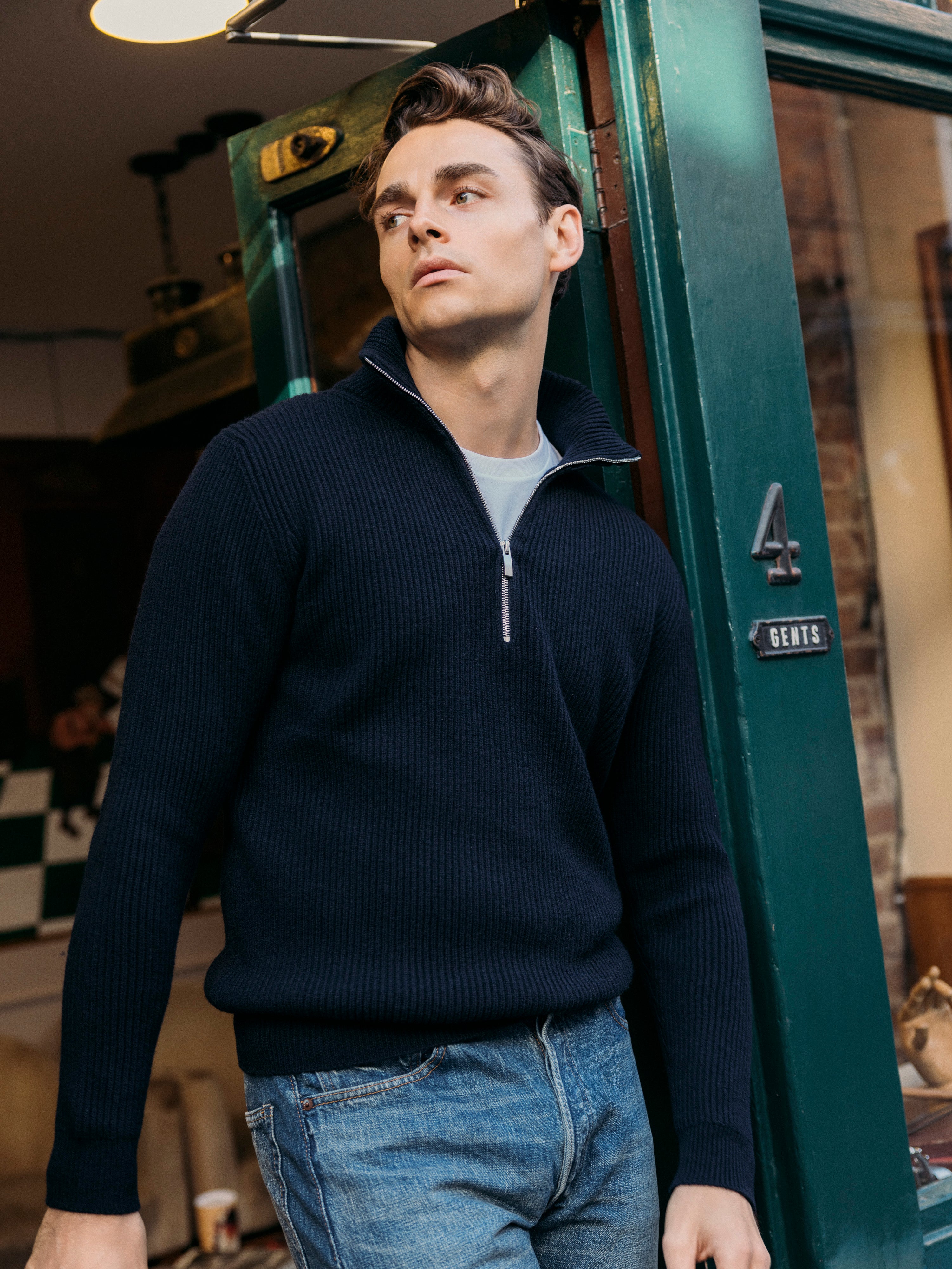 Cashmere alpine half zip sweater in navy