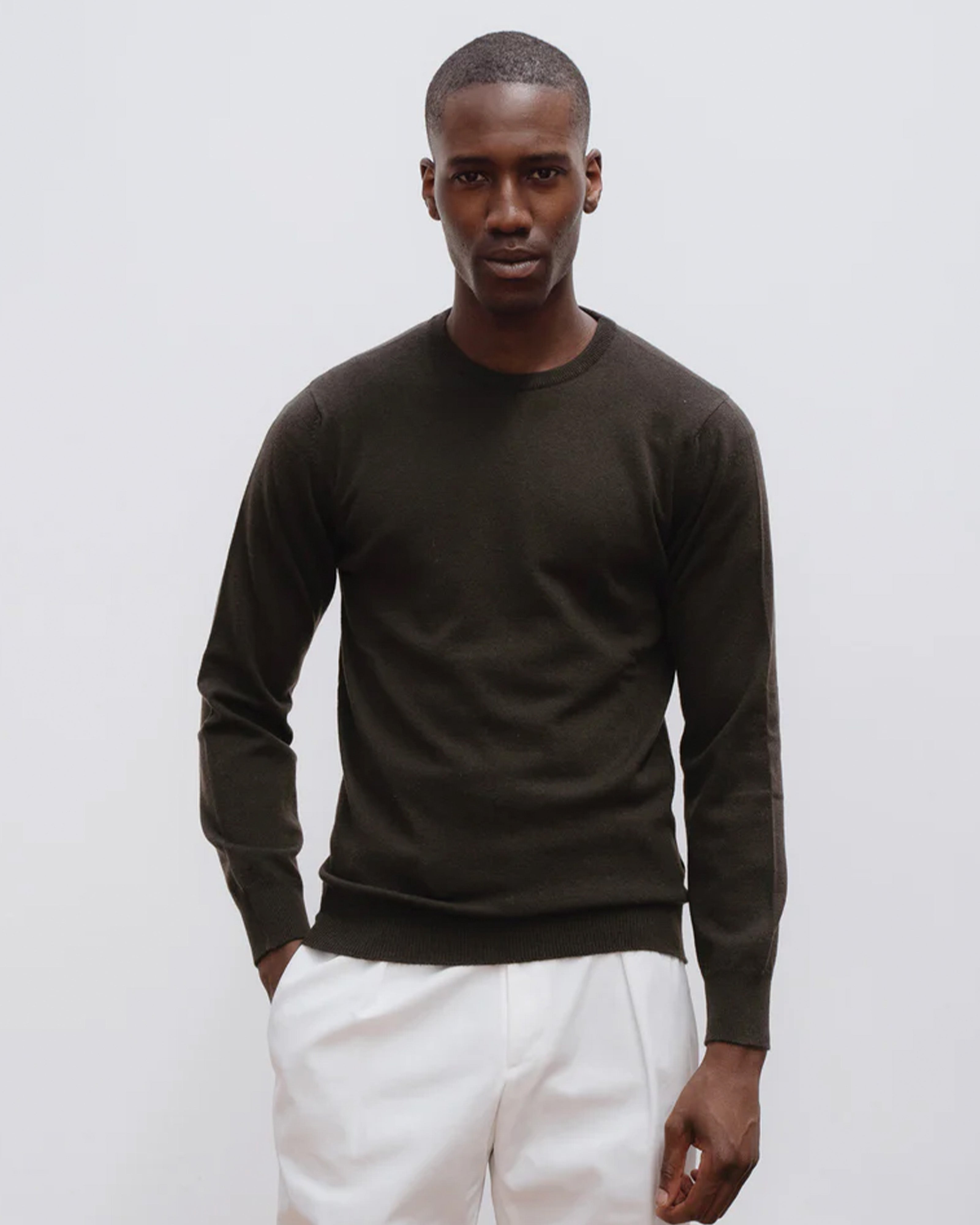 Cashmere crew neck in dark olive