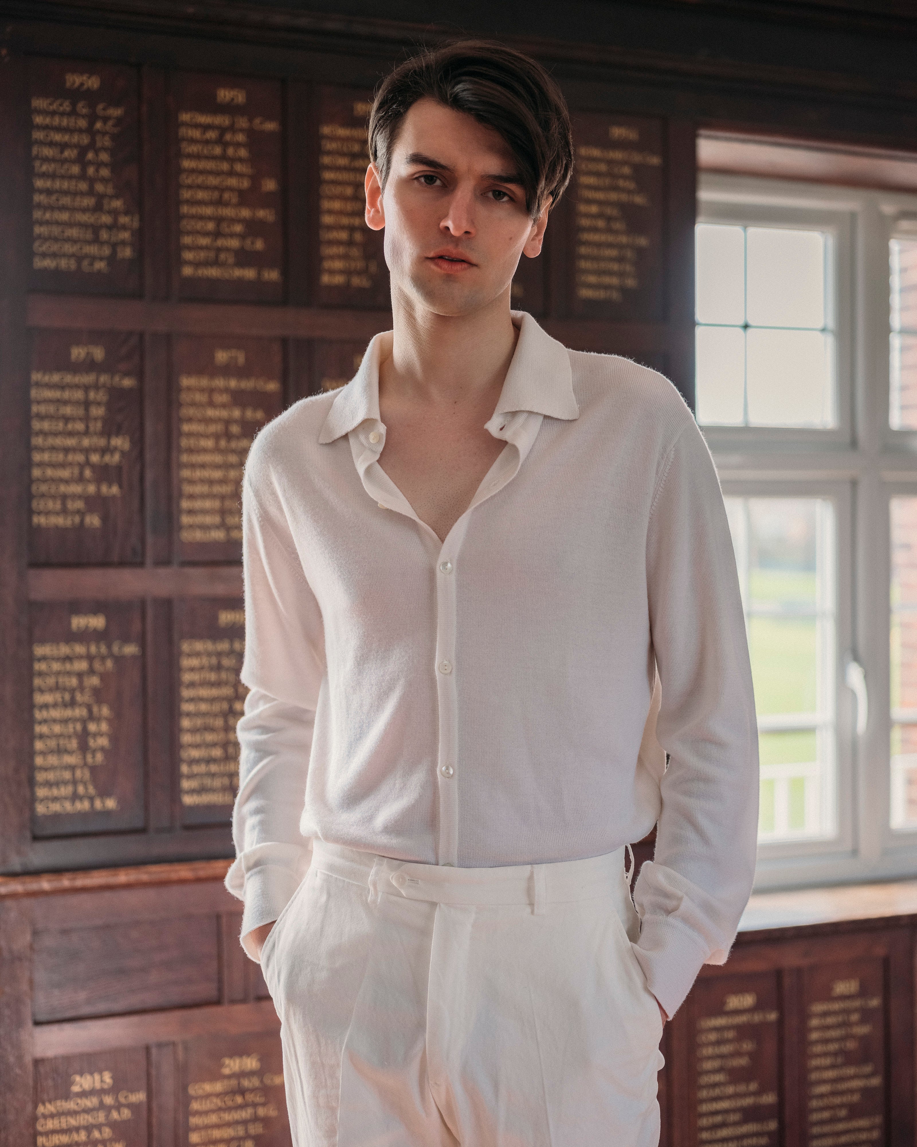 アイボリーのカシミアシルクリゾートシャツ