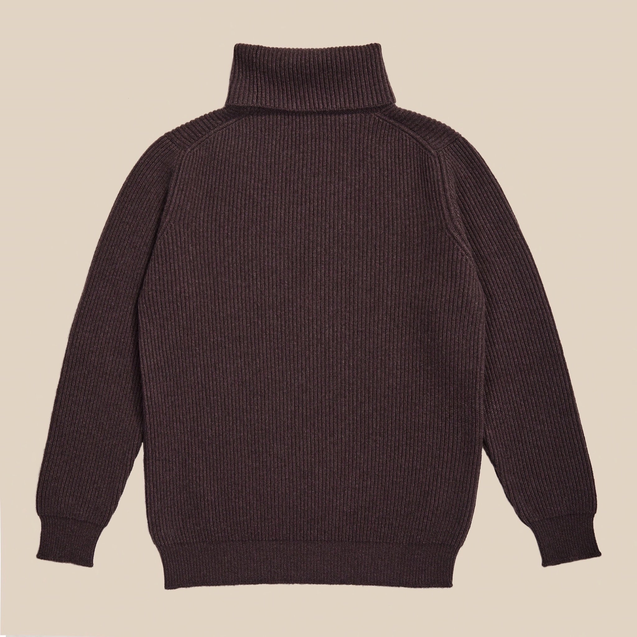 Cashmere rollneck in merlot