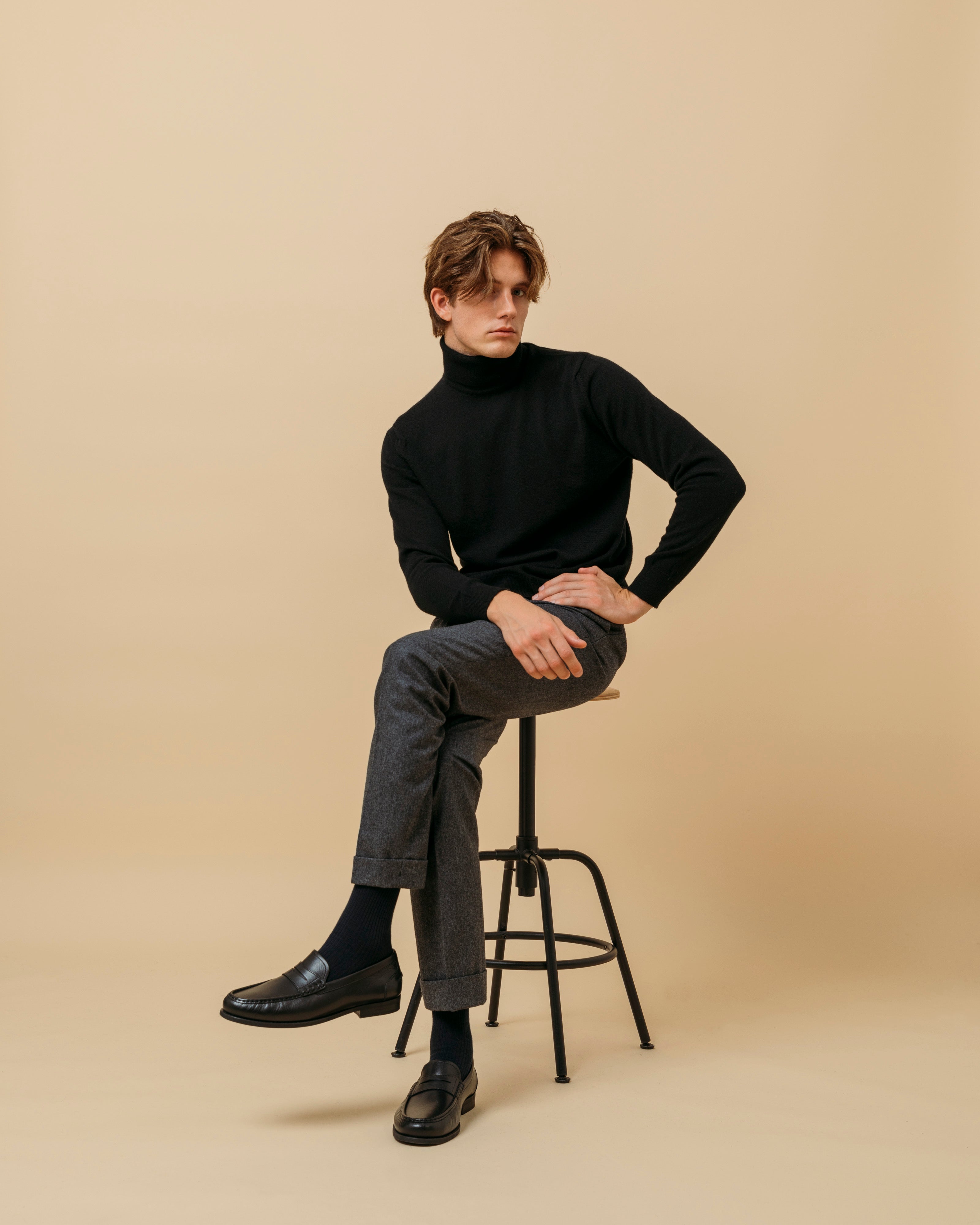 カシミア ベルモンド ロールネック (ブラック)