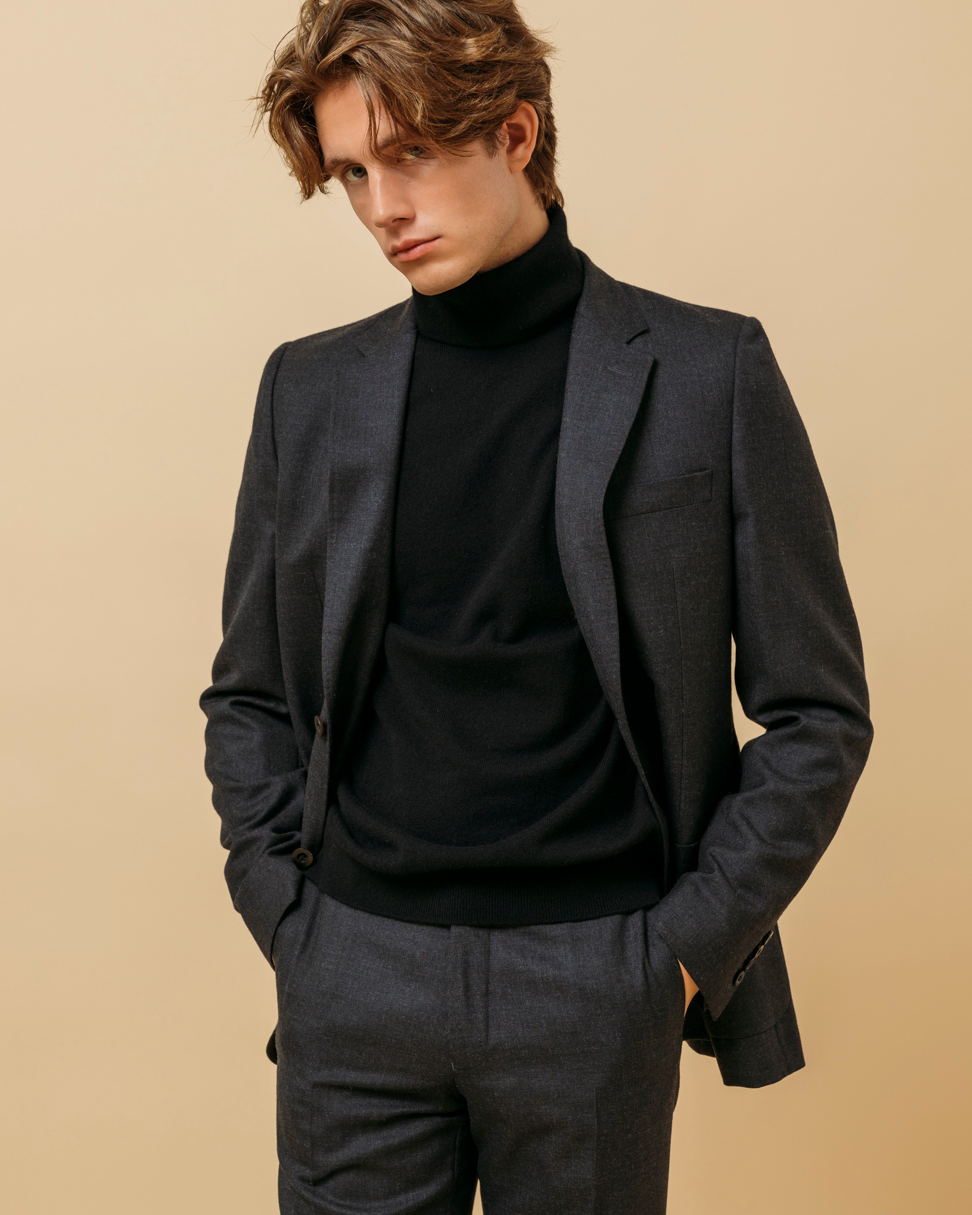 カシミア ベルモンド ロールネック (ブラック)