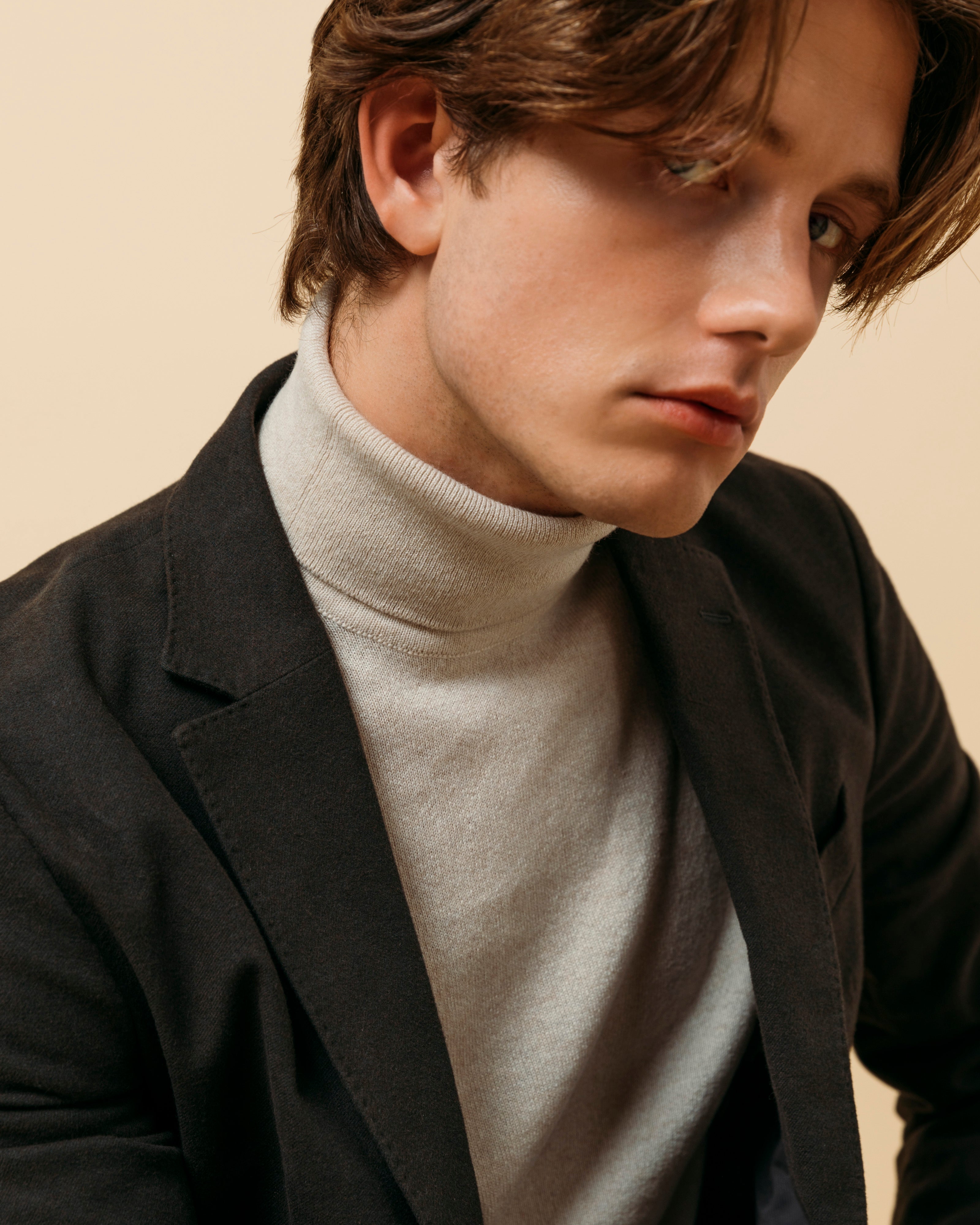 カシミア ベルモンド ロールネック(オートミール)