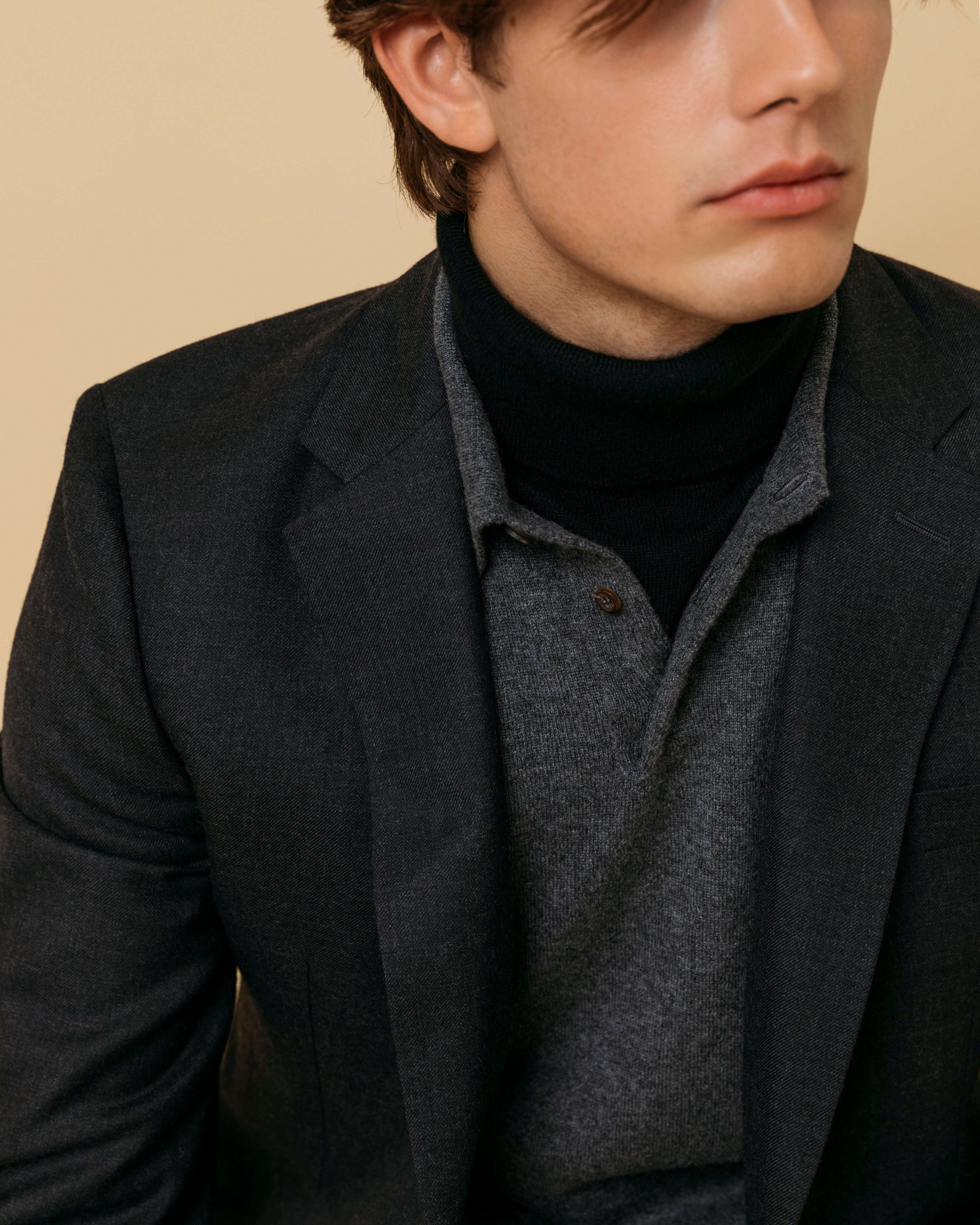 カシミア ベルモンド ロールネック (ブラック)