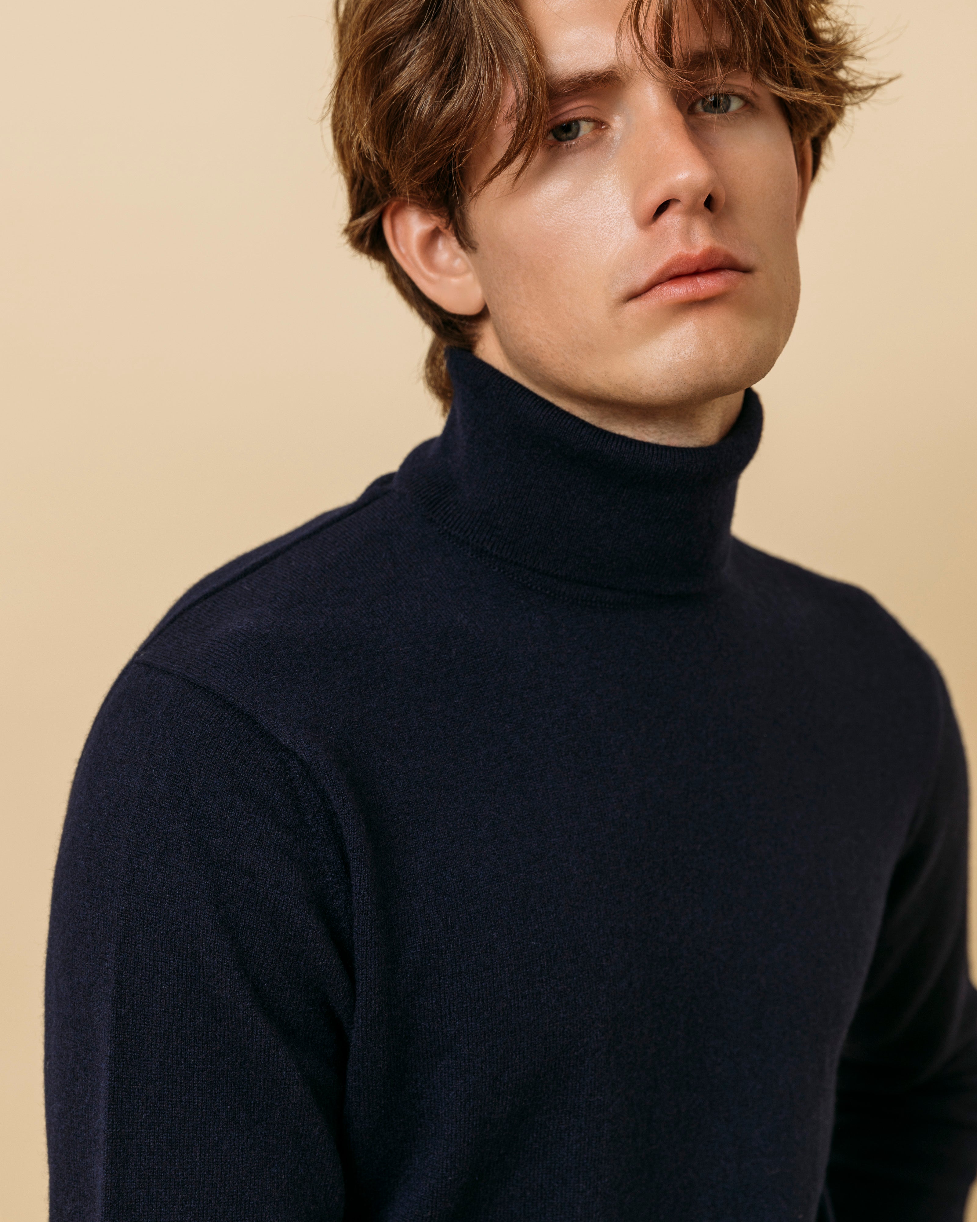 カシミア ベルモンド ロールネック(ネイビー)