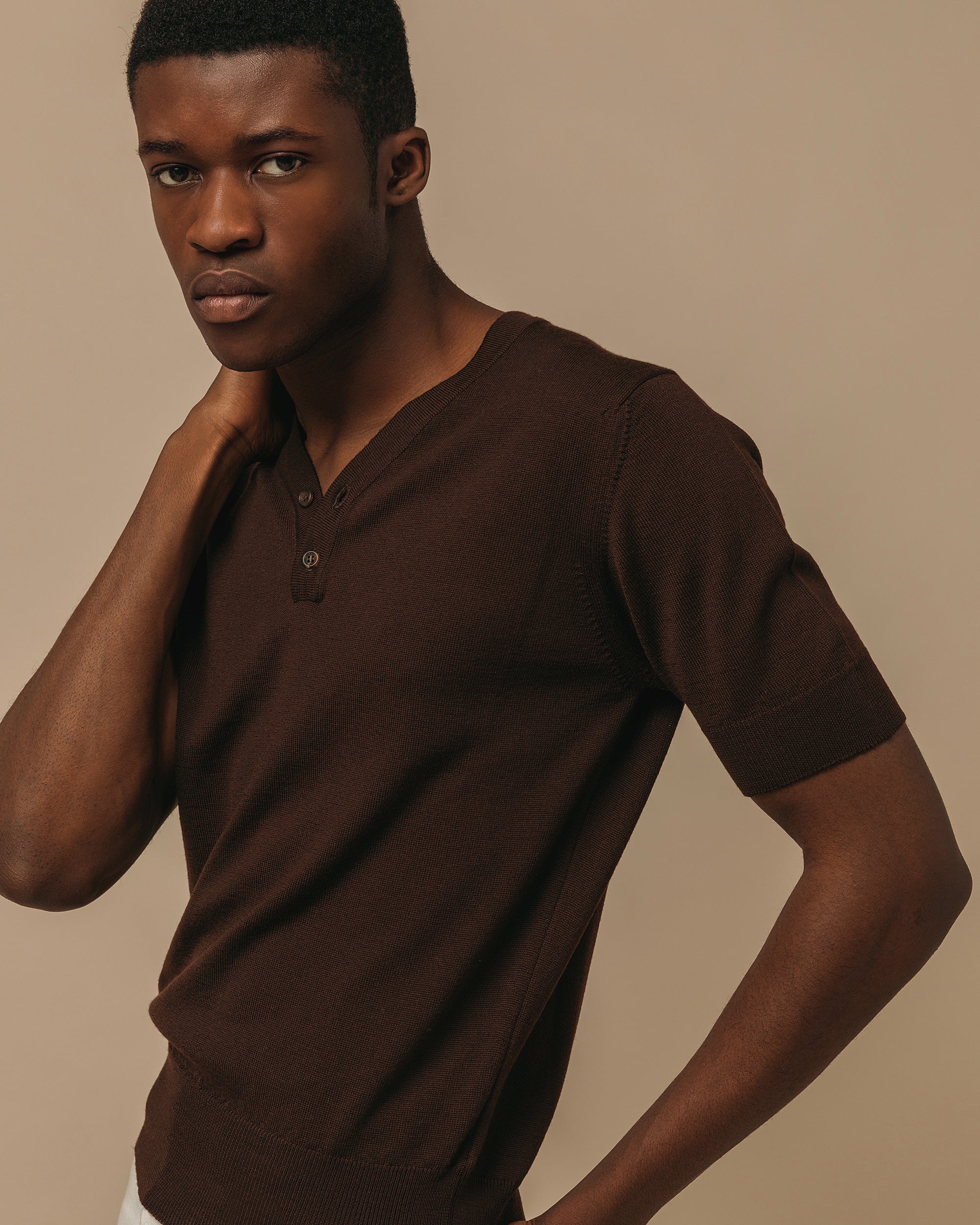 Merino rower's henley shirt in brown - Colhay's