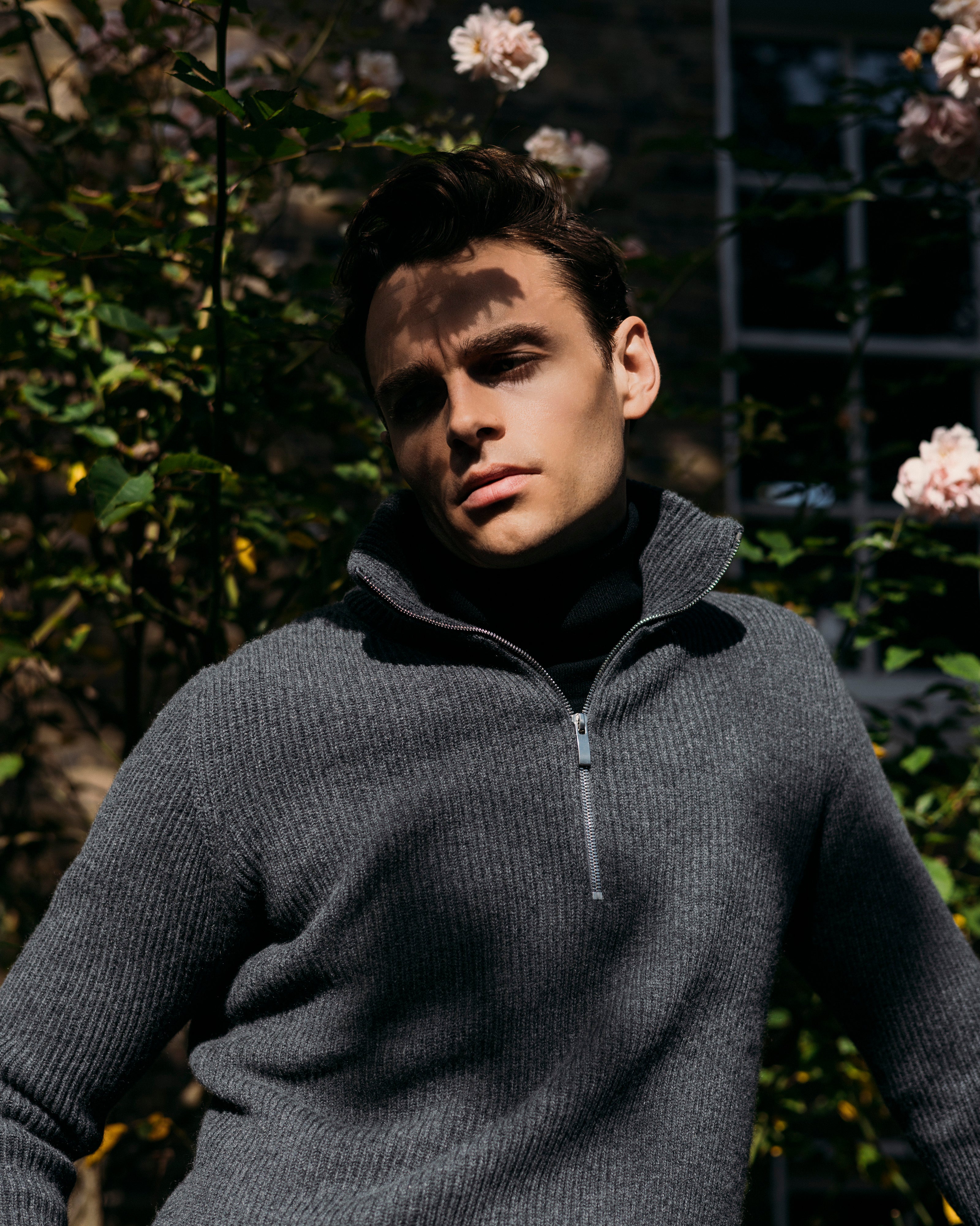 Cashmere alpine half zip sweater in grey mélange