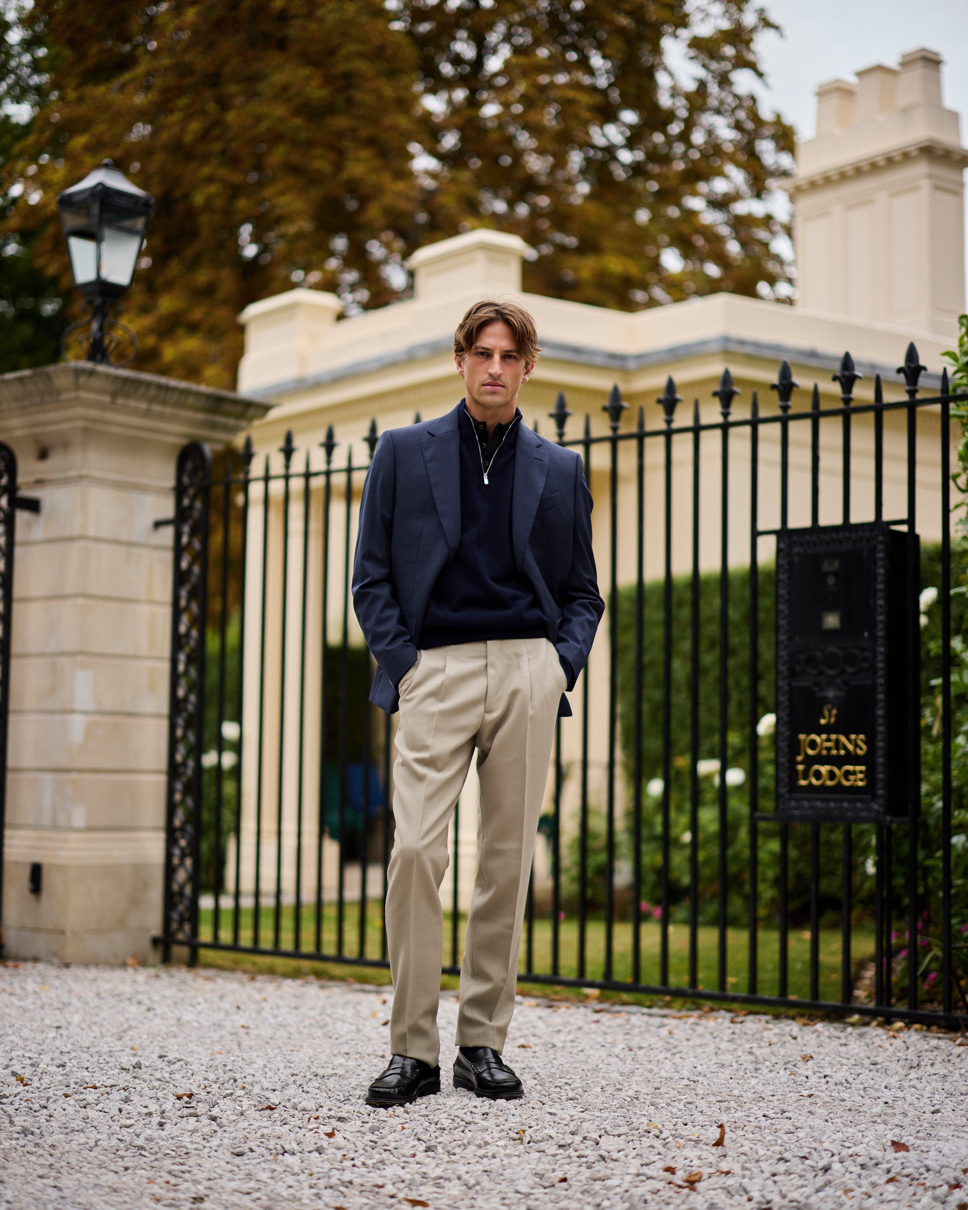 Cashmere driver's half zip sweater in navy