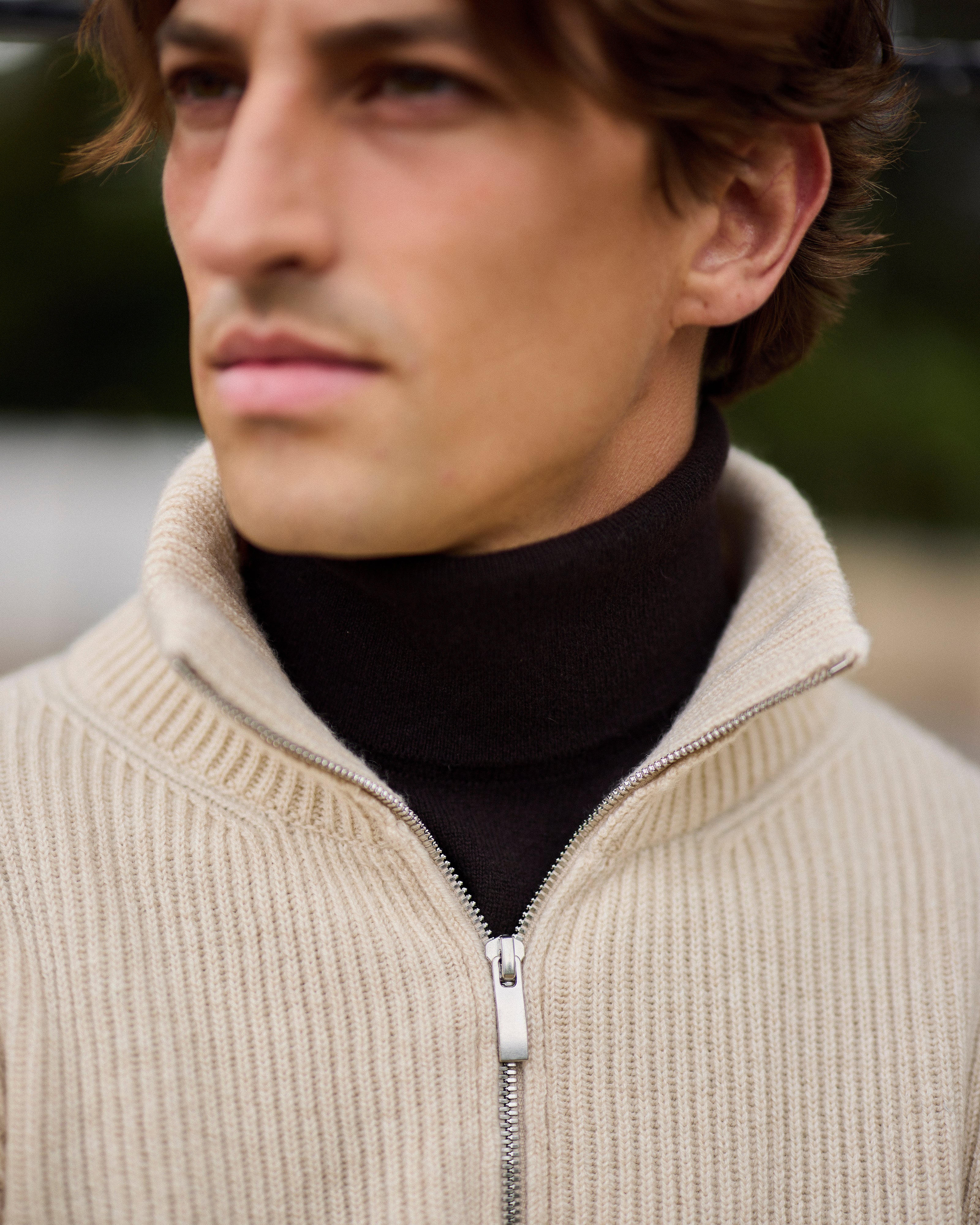 Cashmere alpine half zip sweater in ecru