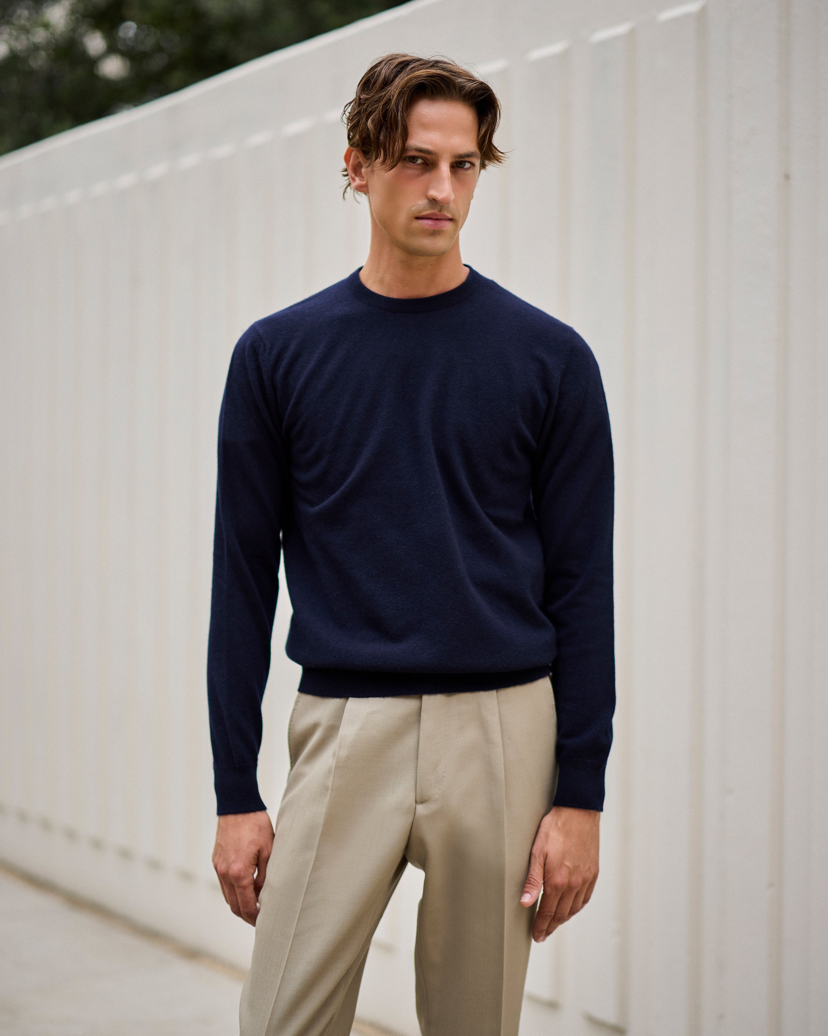 Cashmere crew neck in navy