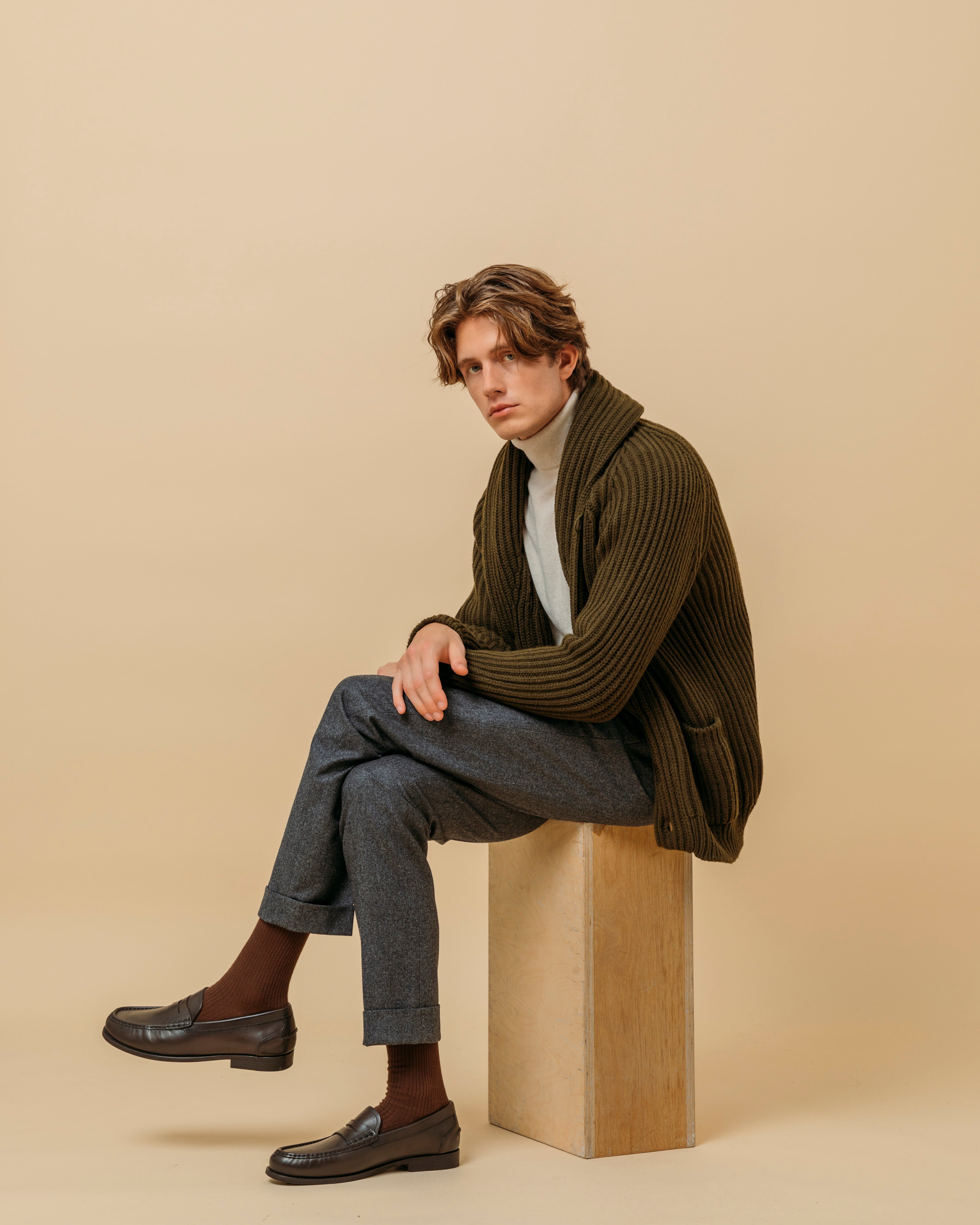 Superfine lambswool shawl collar cardigan in olive