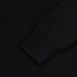 Cashmere alpine half zip sweater in black