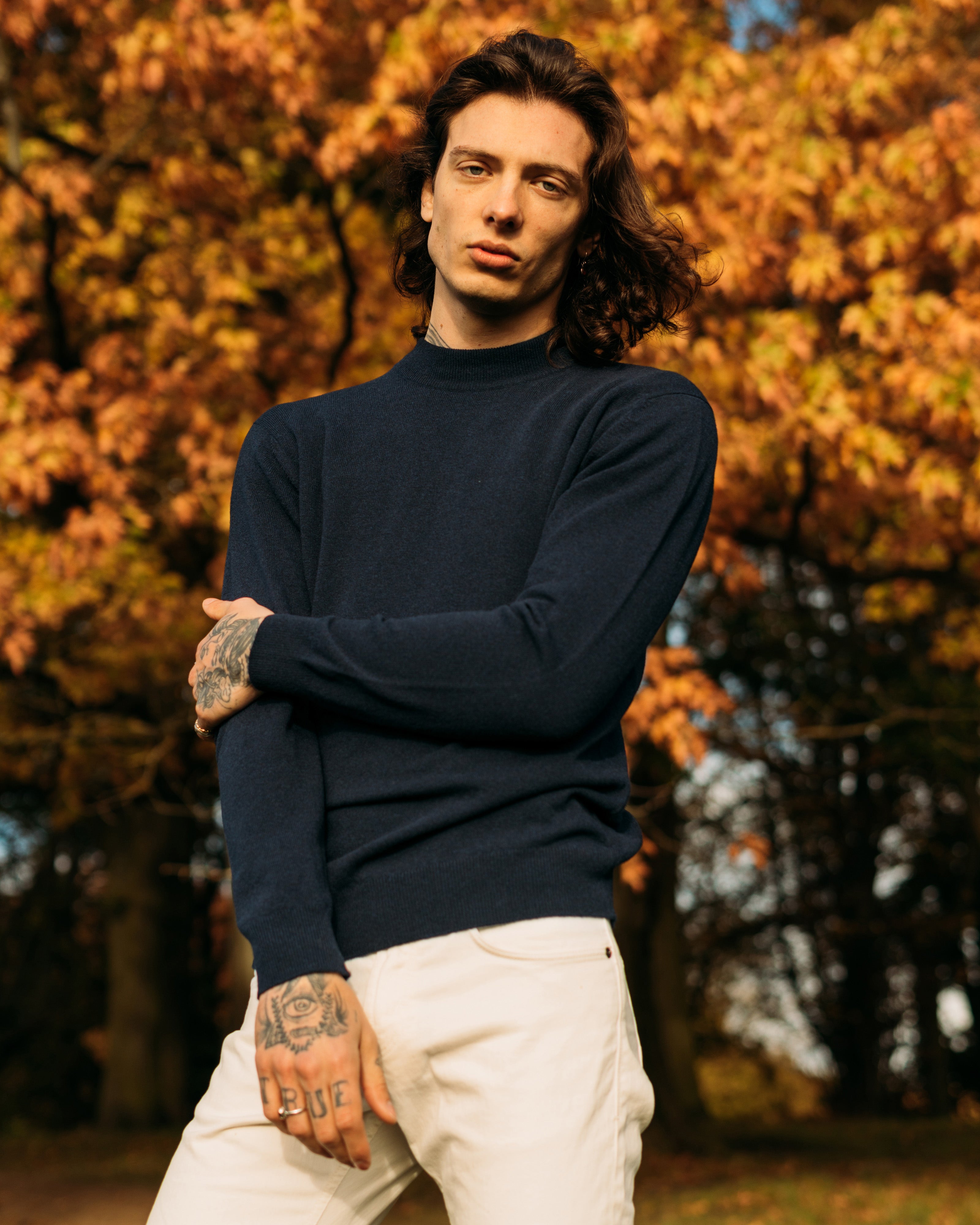 Superfine lambswool mock neck in navy