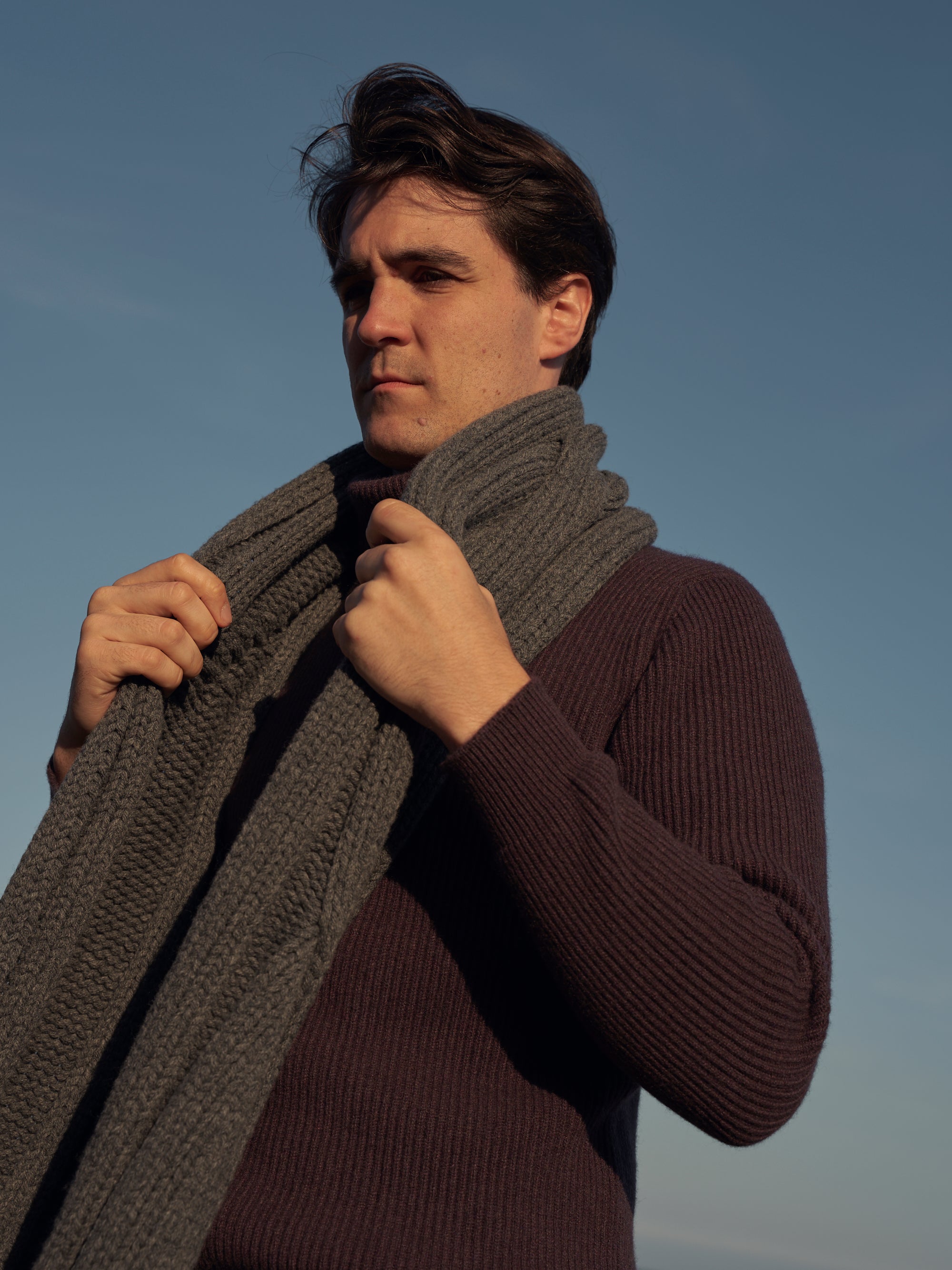 Lambswool scarf in grey