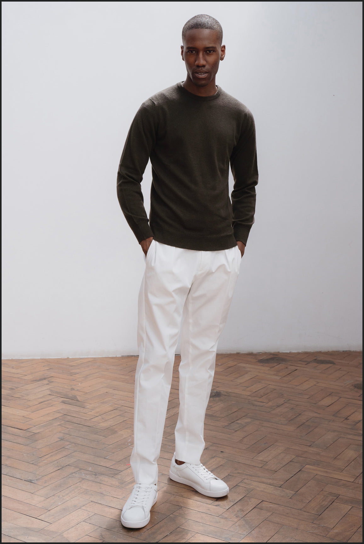 Cashmere crew neck in dark olive - Colhay's