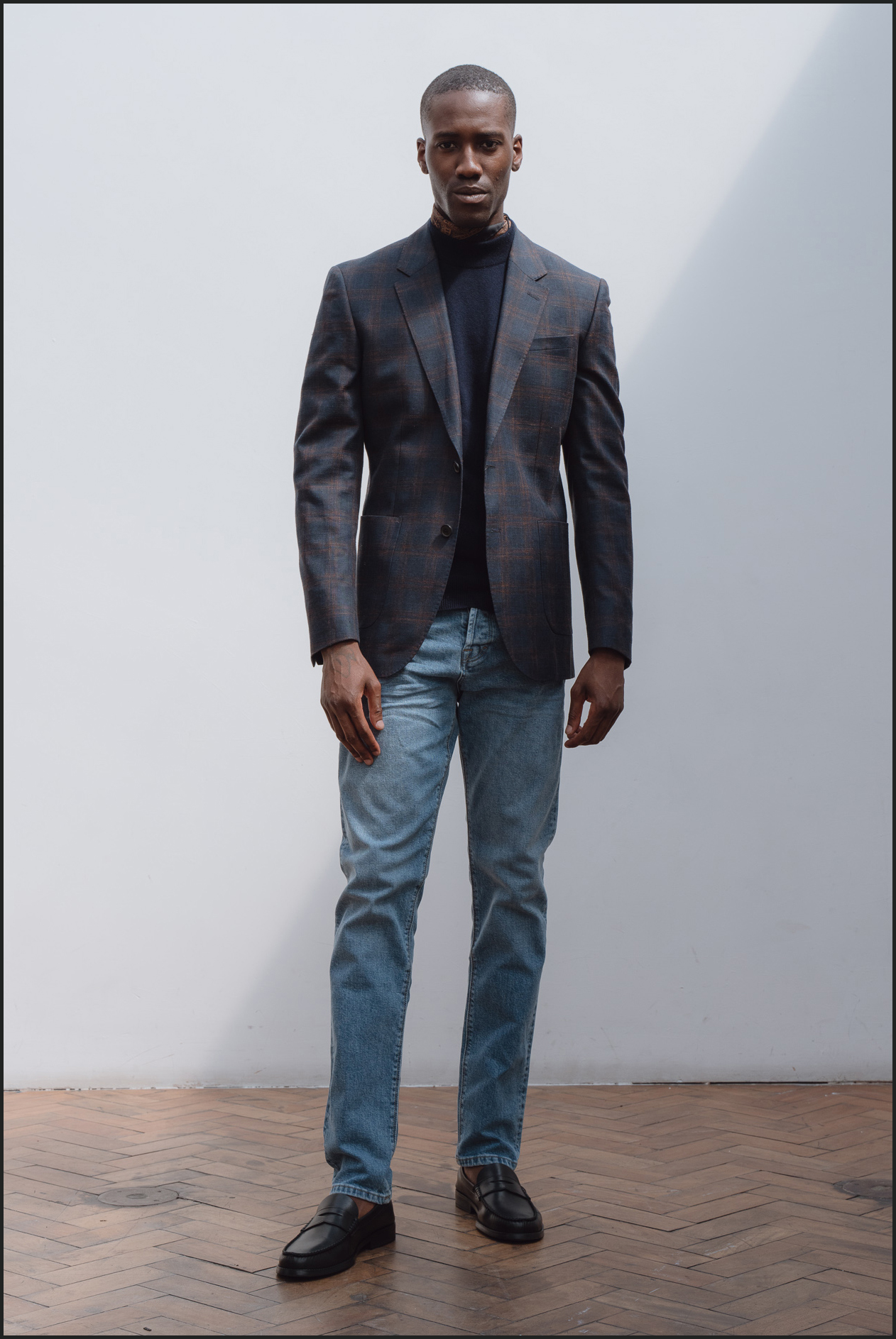 Superfine lambswool mock neck in navy - Colhay's