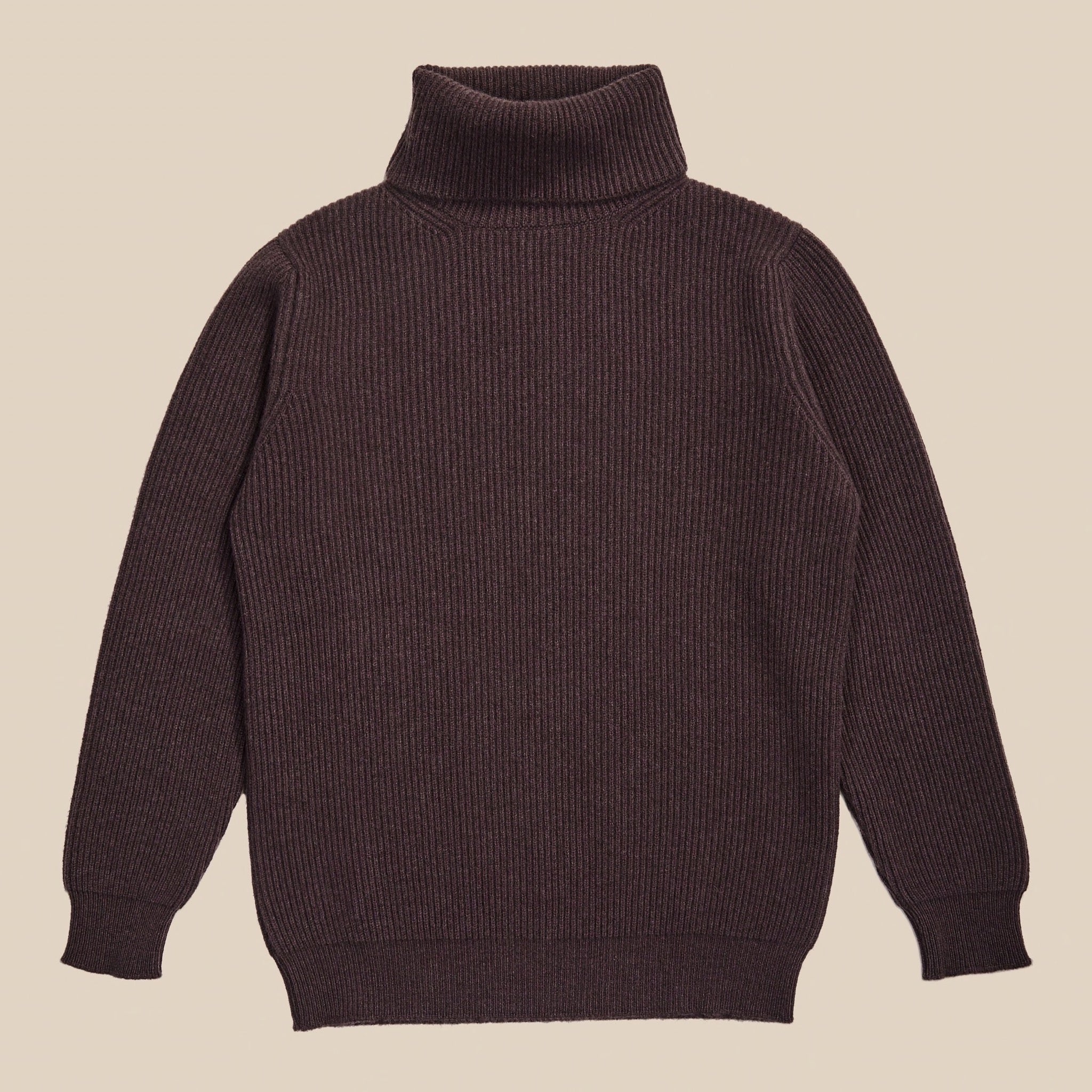 Cashmere rollneck in merlot