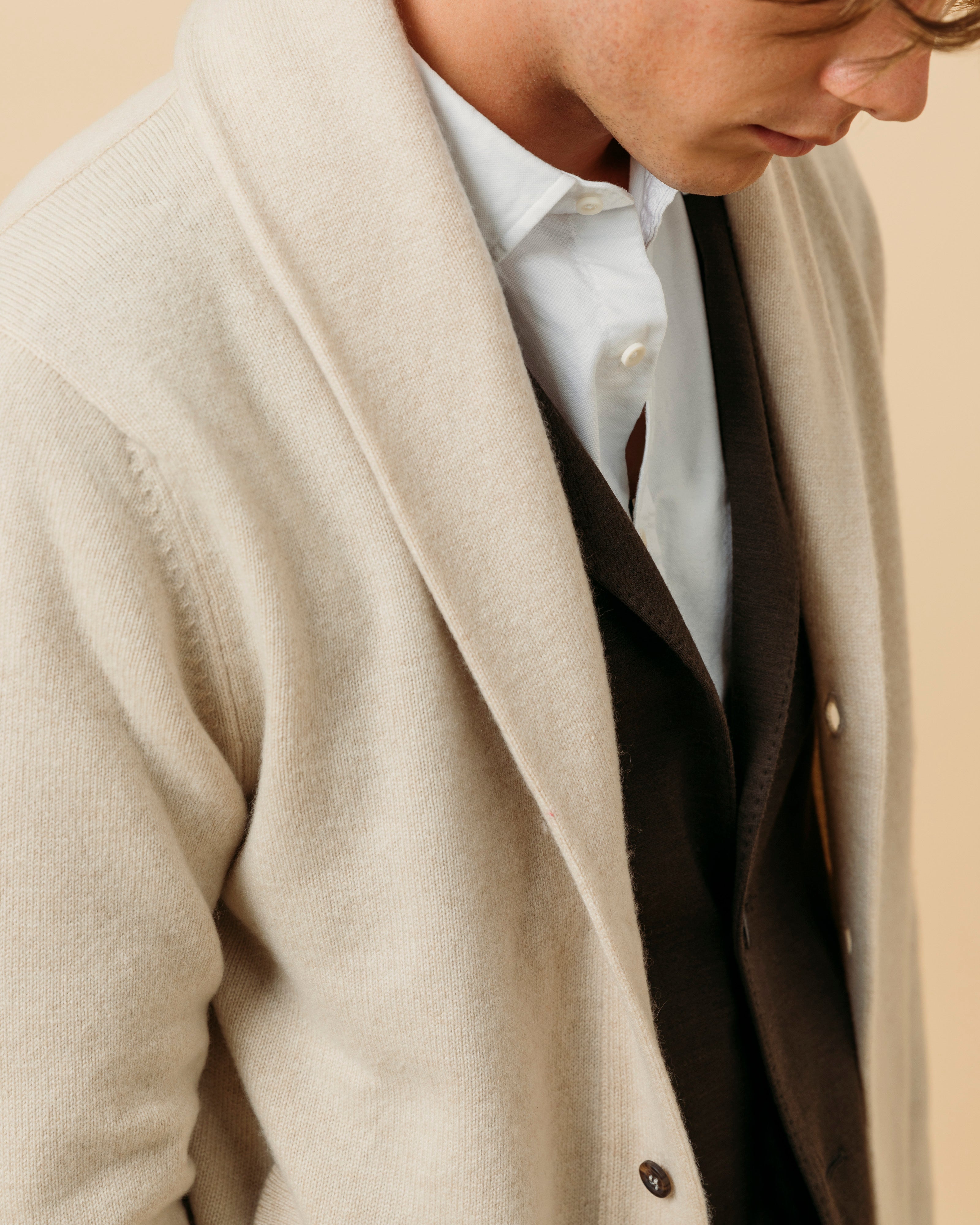 Cashmere painter's shawl collar cardigan in ecru