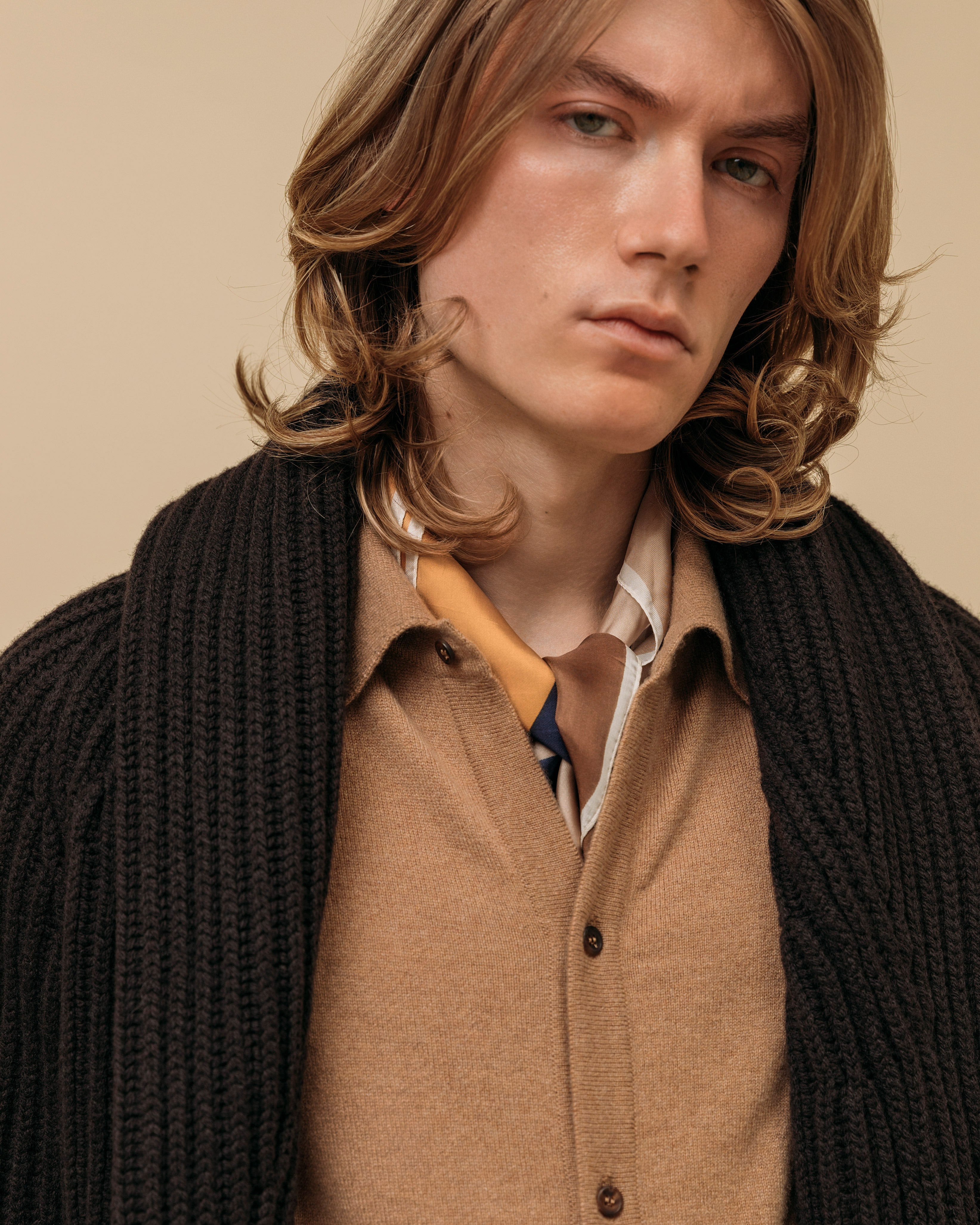 Cashmere shirt cardigan in camel