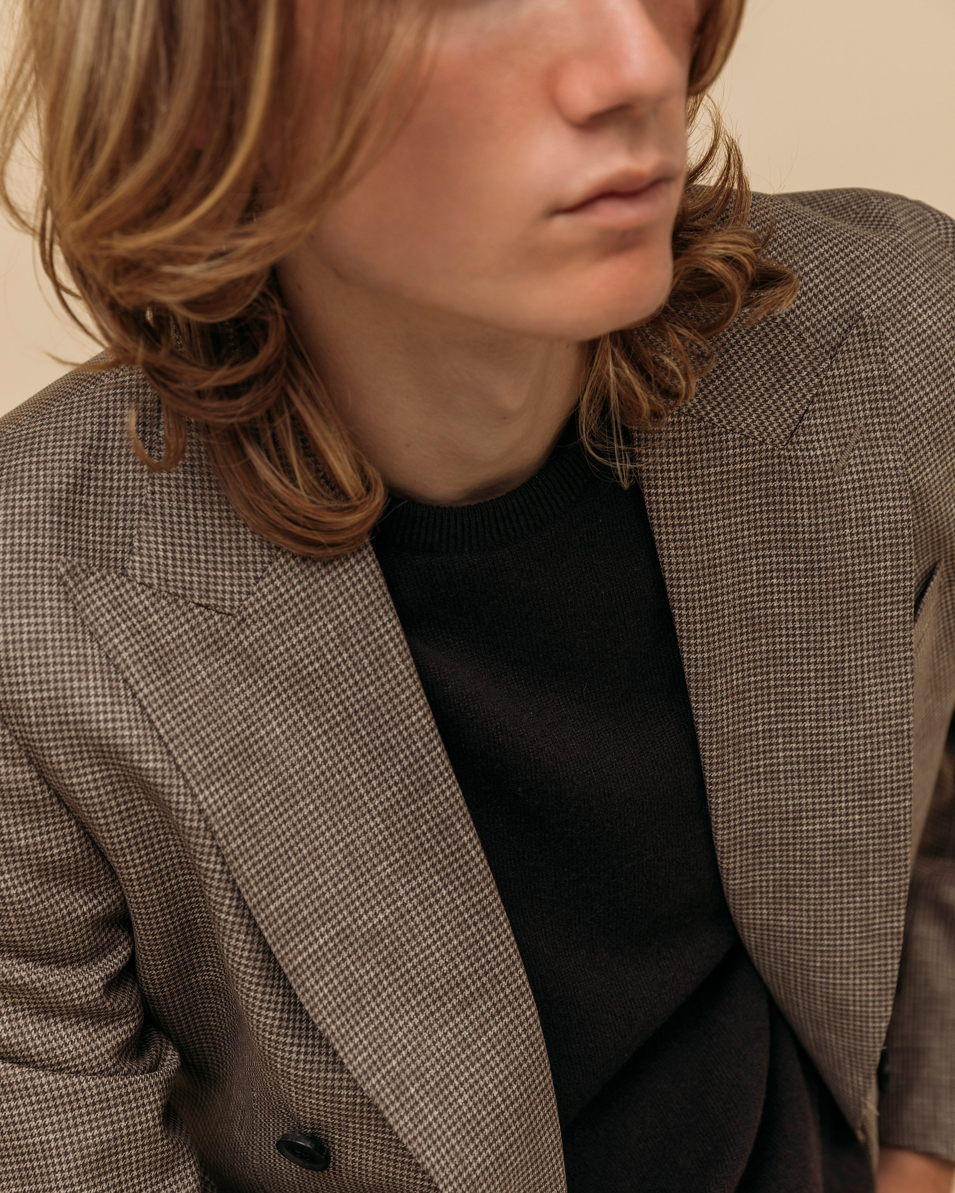 Cashmere crew neck in dark brown