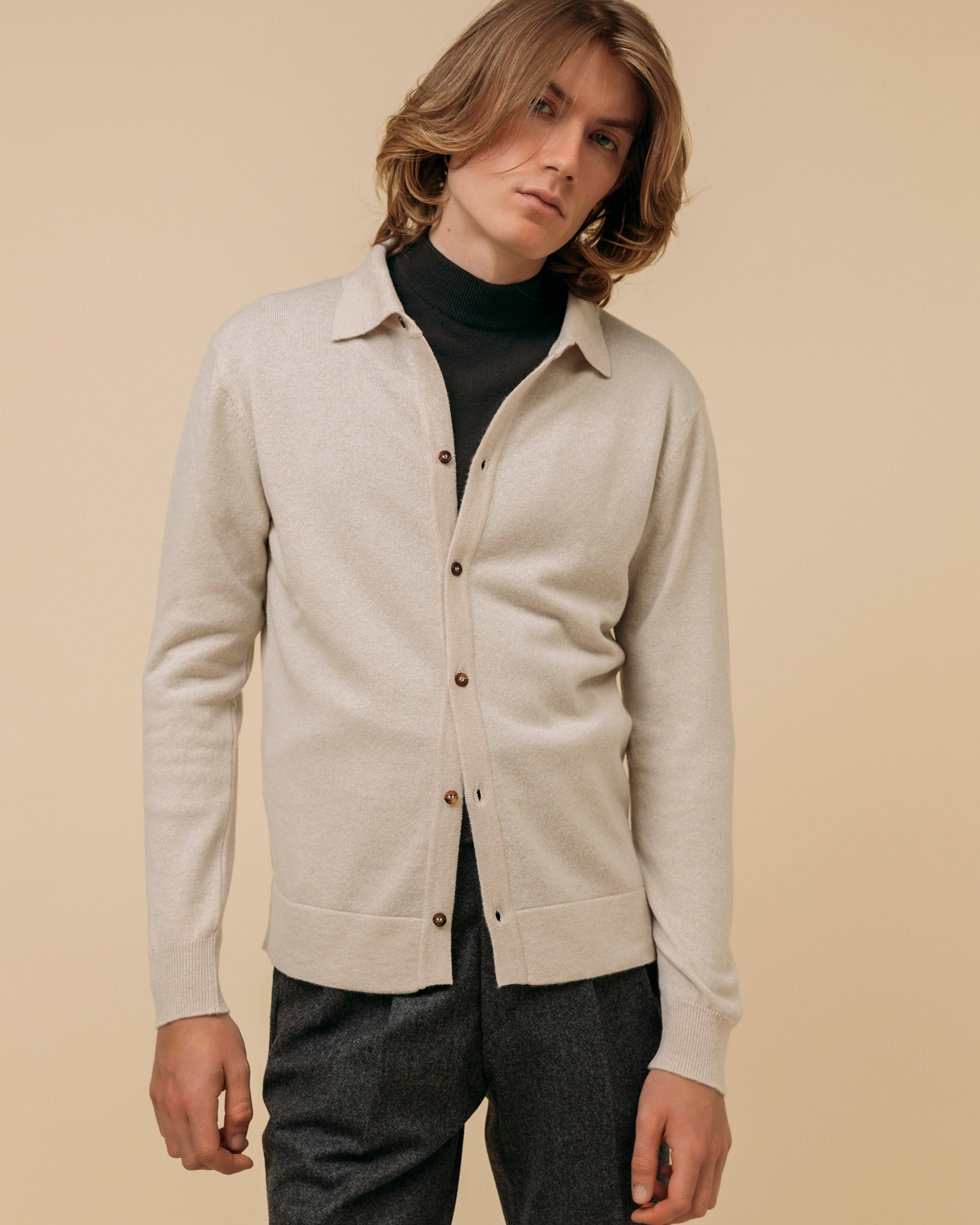 Cashmere shirt cardigan in oatmeal