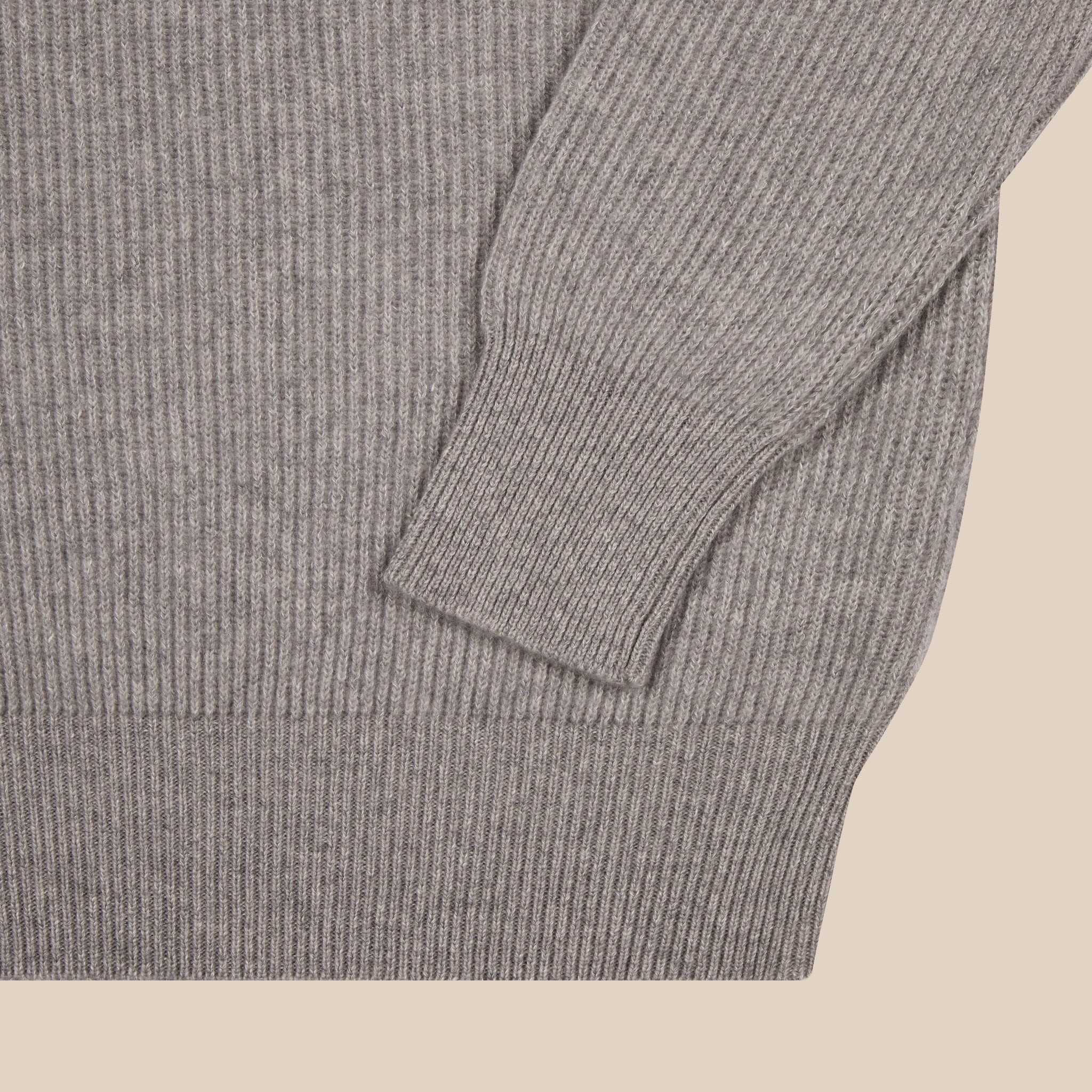 Cashmere linen ivy v neck in light grey