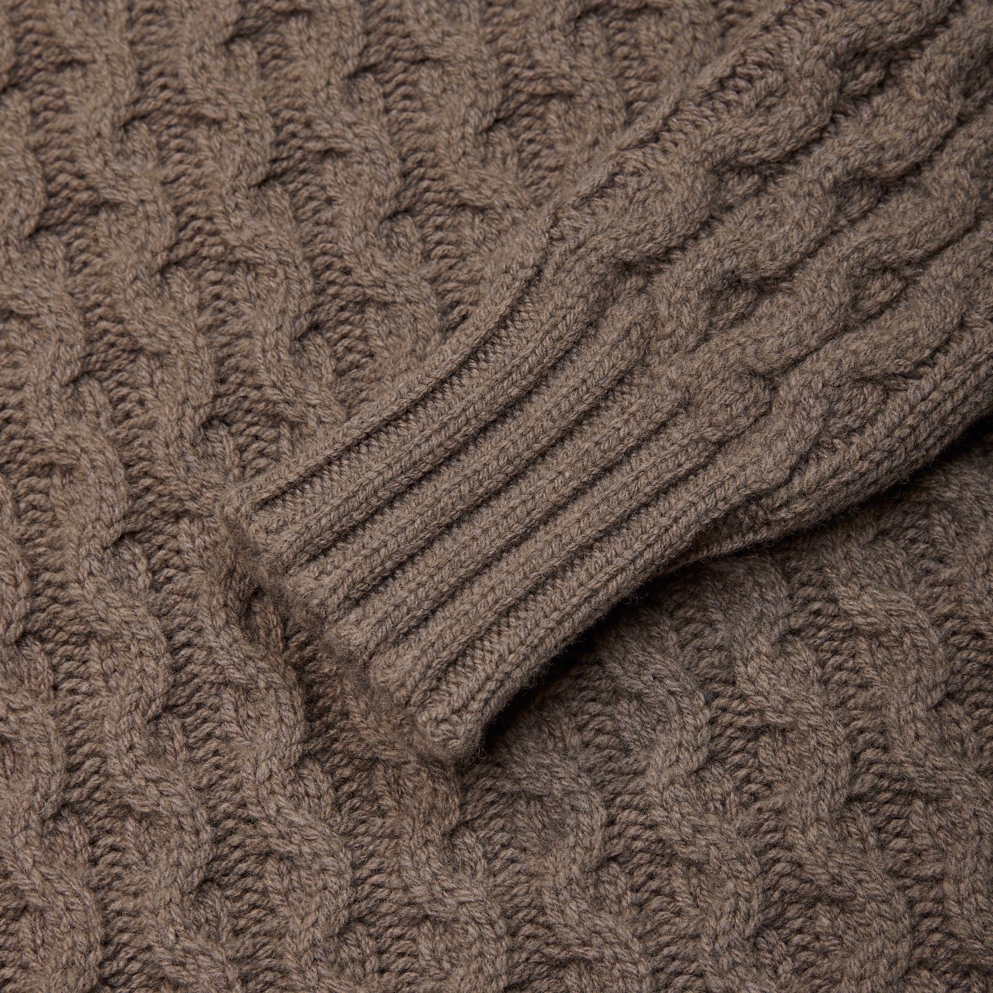 Lambswool cable knit rollneck in brown