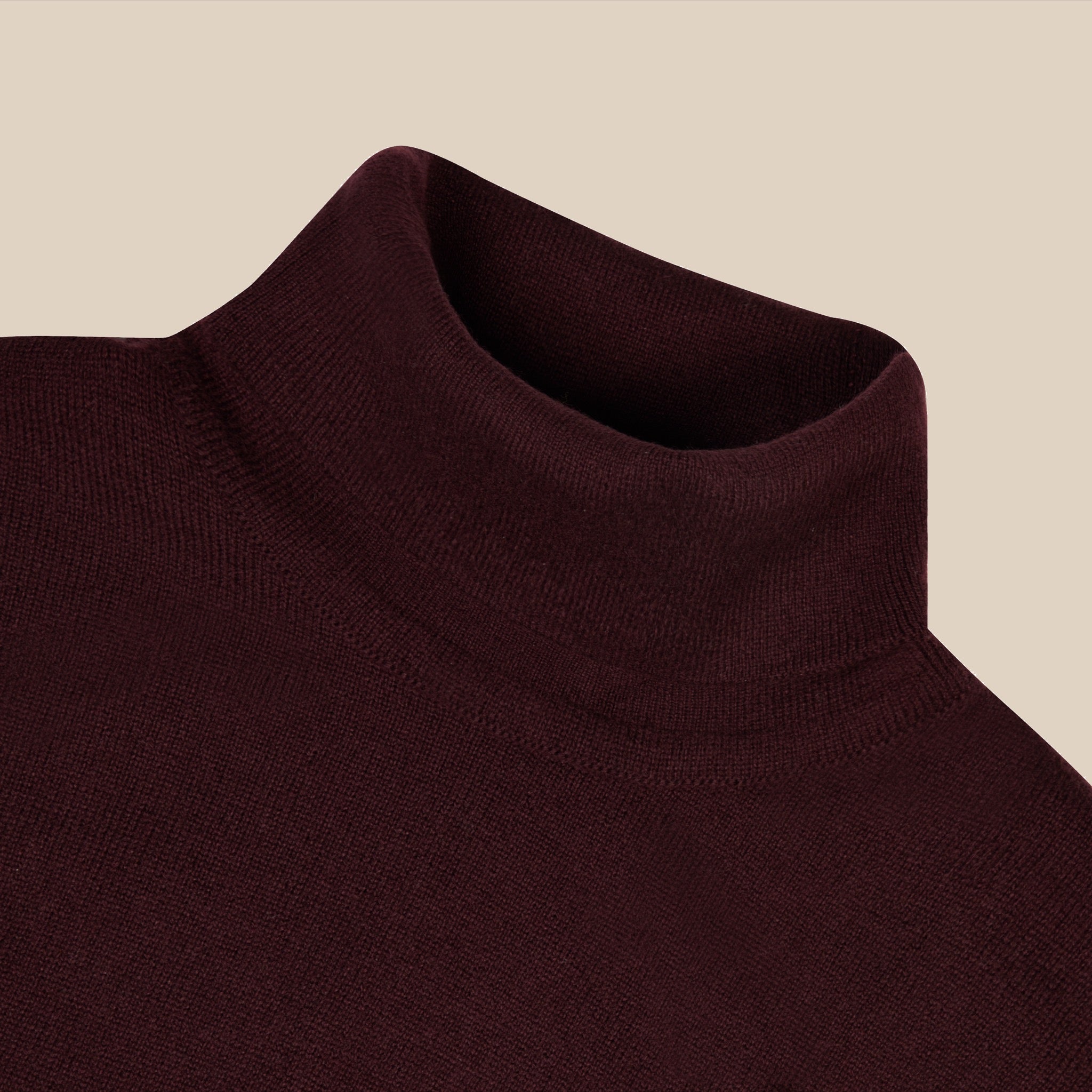 Cashmere Belmondo rollneck in wine