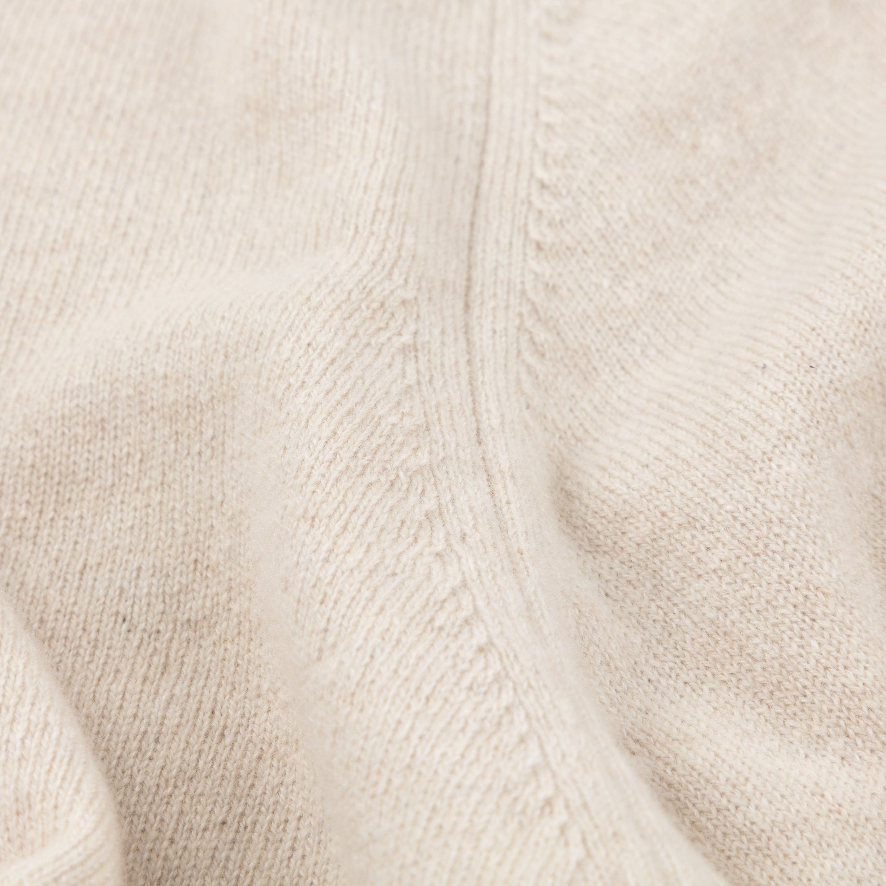 Cashmere crew neck in oatmeal